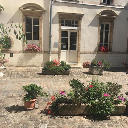 Flat Dijon Down Town Apartment Bagian luar foto