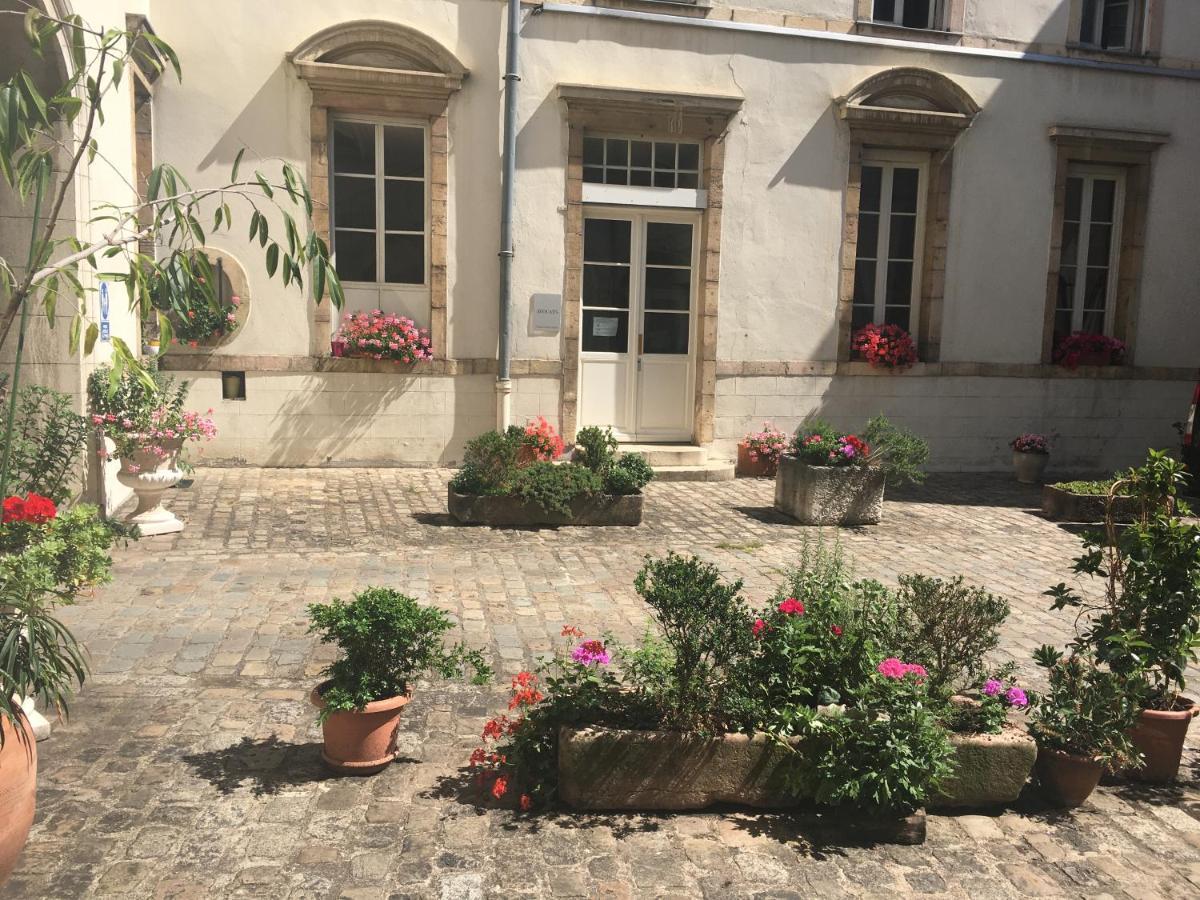 Flat Dijon Down Town Apartment Bagian luar foto