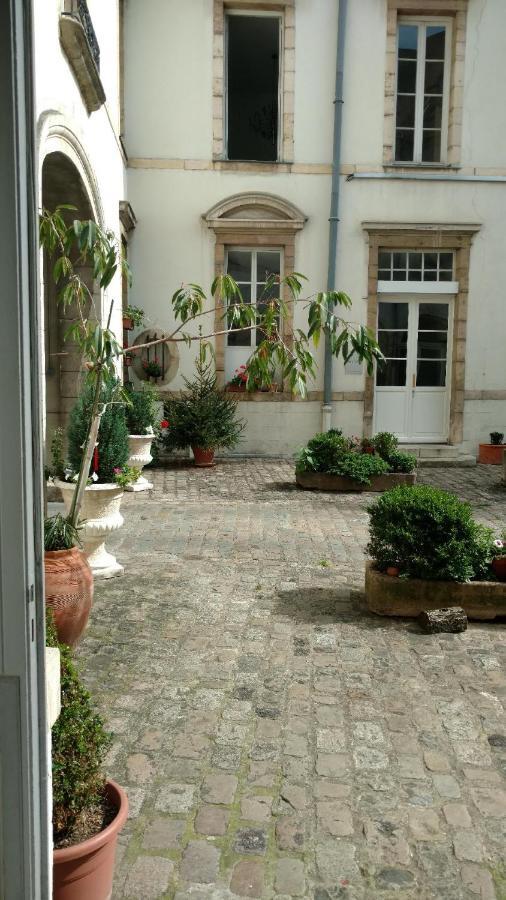 Flat Dijon Down Town Apartment Bagian luar foto