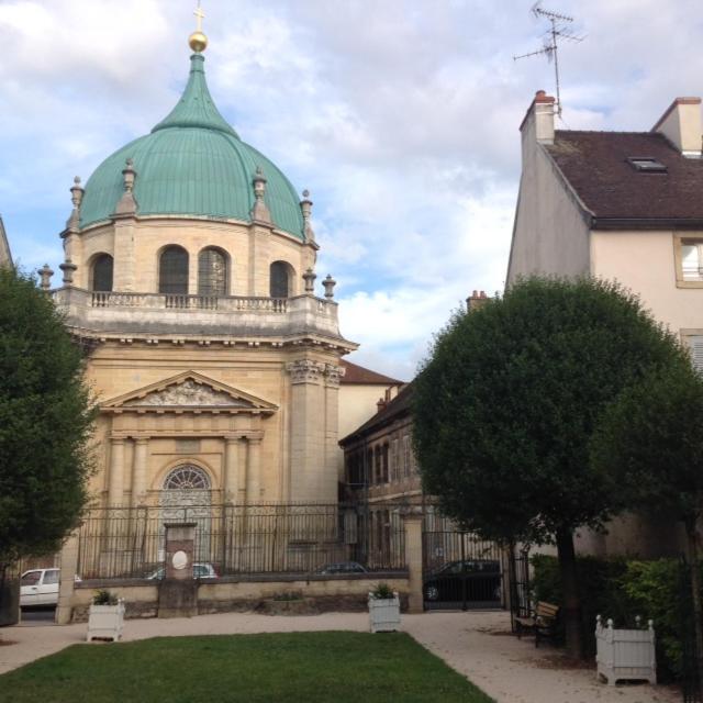 Flat Dijon Down Town Apartment Bagian luar foto